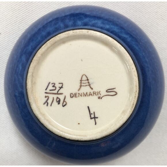 VINTAGE ROYAL COPENHAGEN TENERA FAIENCE 4 1/4” MIDCENTURY MODERN BOWL 137 / 2196 - Picture 2 of 4